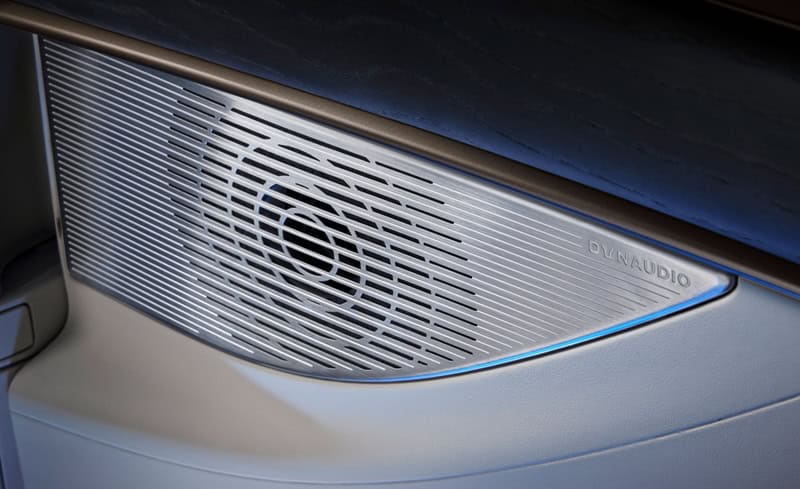 รถตู้ไฟฟ้า งานตกแต่งระดับพรีเมี่ยม